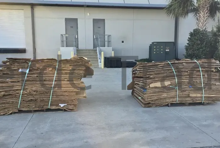 Lakewood Ranch, FL 34211– 5 Wall – 48 × 40× 40″